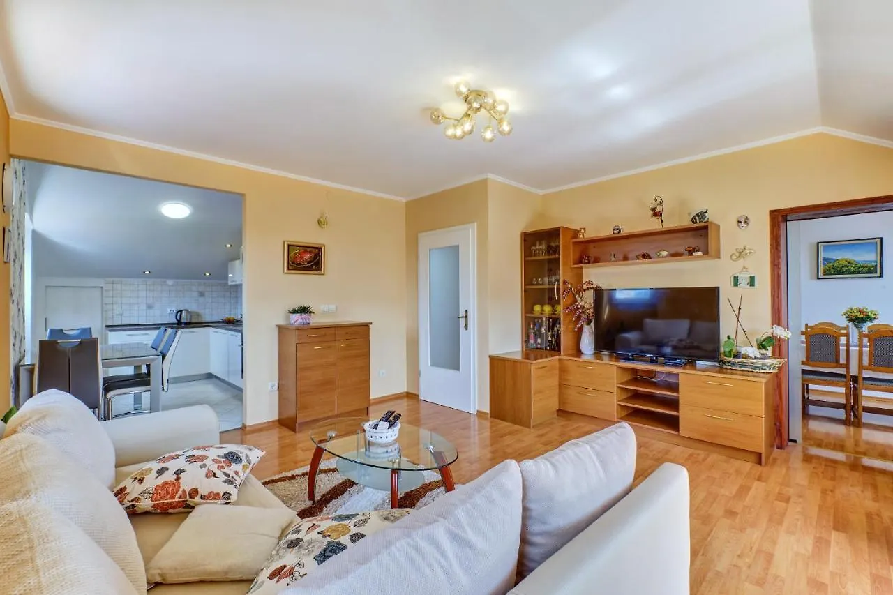 Apartment Dami Mali Lošinj