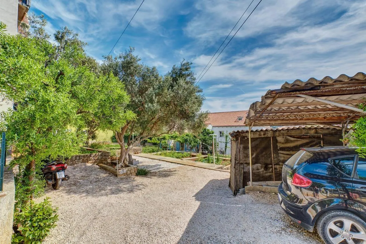 Apartment Dami Mali Lošinj